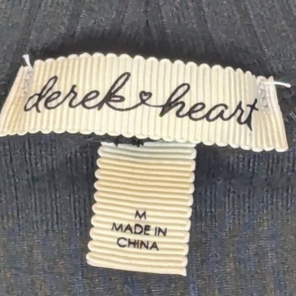 NWT Derek Heart Women Mock Neck Short Sleeves, Black Top, size M - Picture 5 of 5